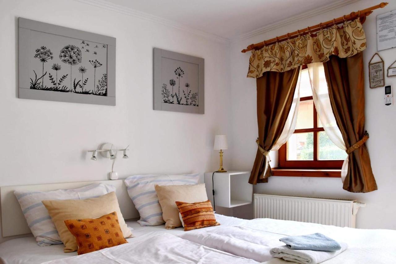 Szentesi Panzio Bed & Breakfast Fertőrákos Exterior foto