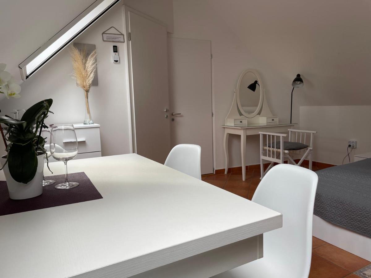 Szentesi Panzio Bed & Breakfast Fertőrákos Exterior foto